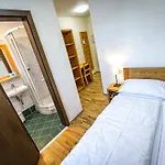 Krejza Pensión 3*
